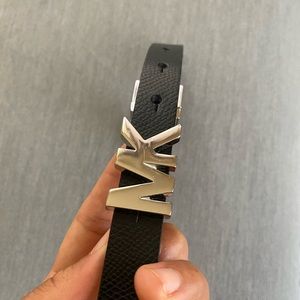 Michael Kors reversible womens belt!